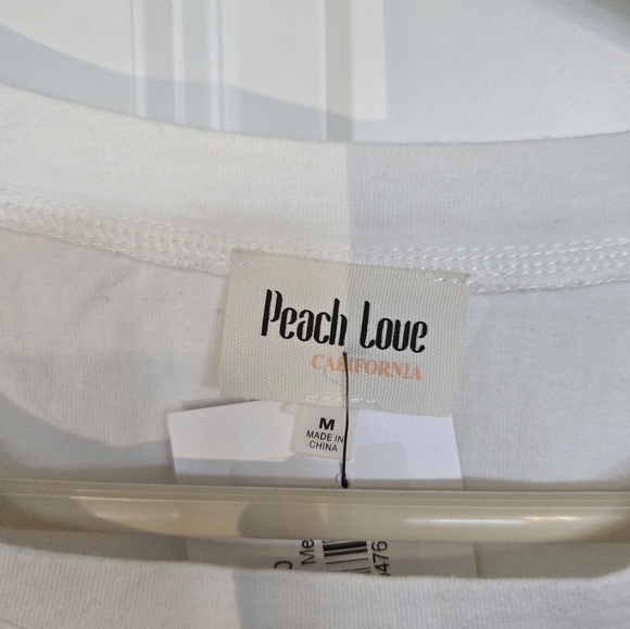 Peach Love California white ruffle top NWT - Picture 3 of 5